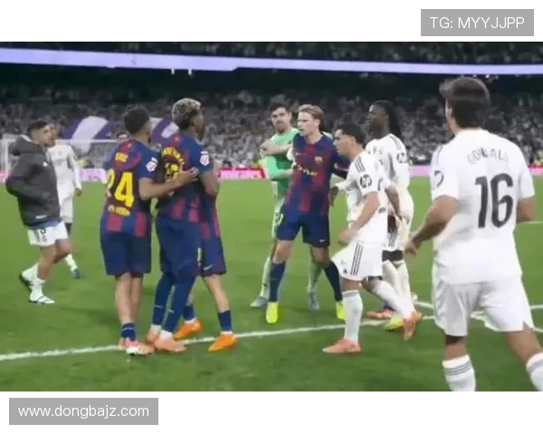 前巴萨高层辛辣点评卡瓦哈尔：昔日球星风光不再，德比举止被斥街头作风